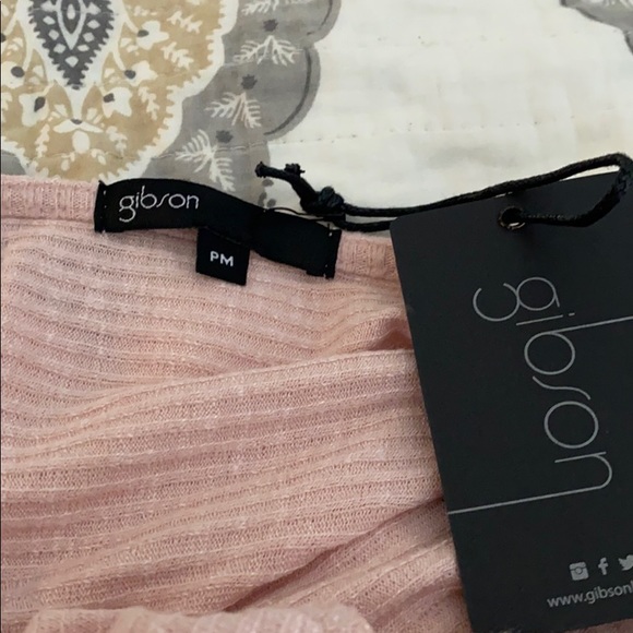 Gibson ribbed cozy fleece twist back top - Picture 2 of 4